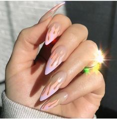 How to Airbrush Nails?